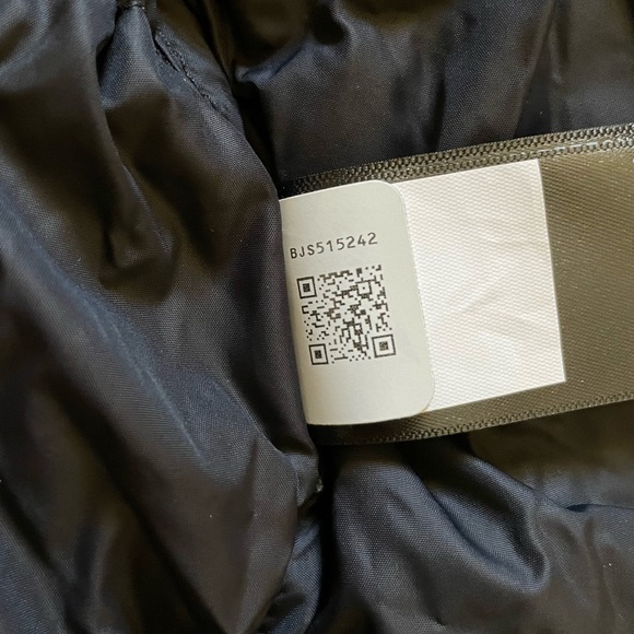 The North Face Men’s 1996 Retro Nuptse Black Jacket - Picture 8 of 9